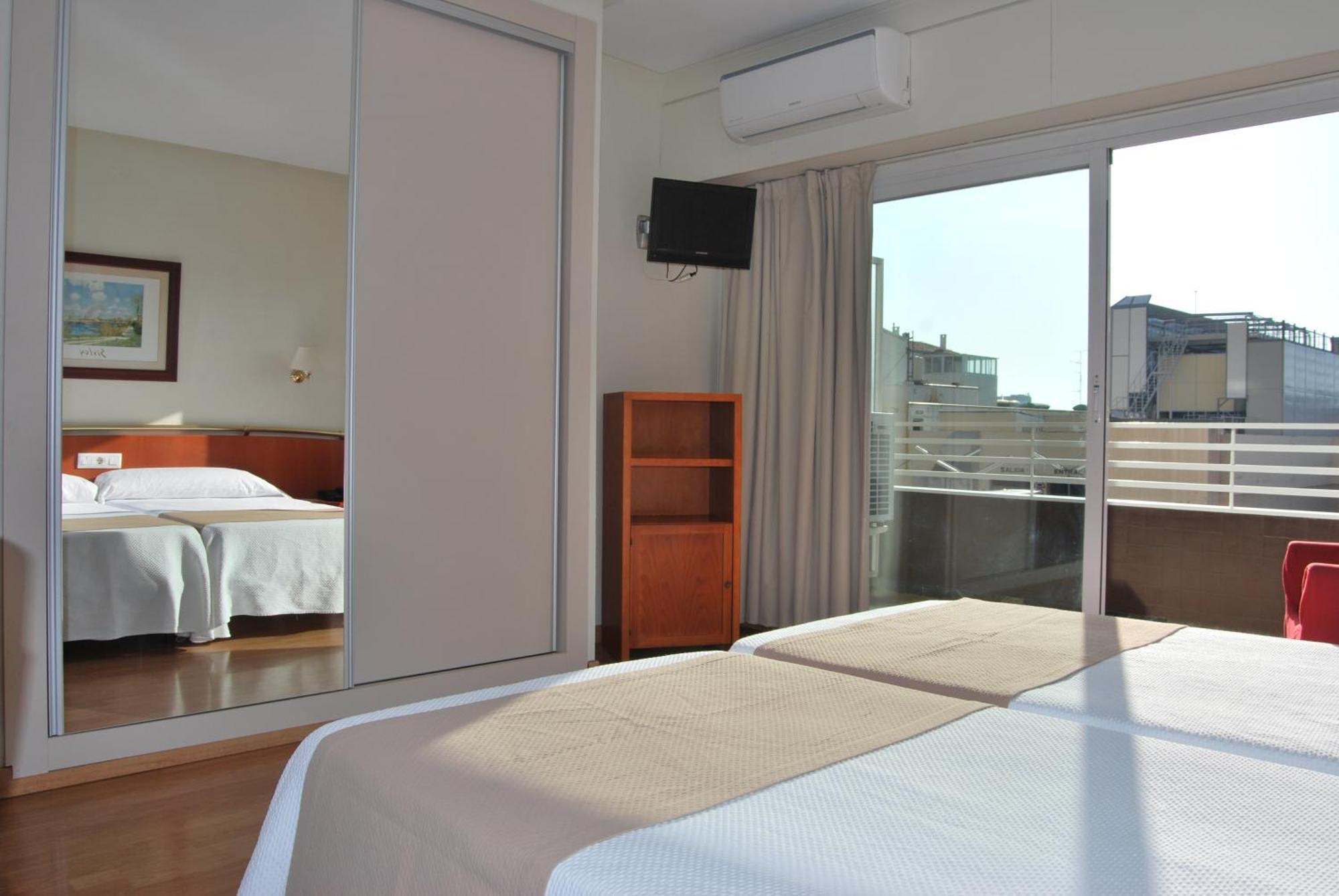 Estudiotel Alicante Phòng bức ảnh